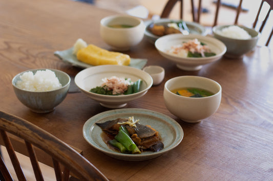 春色のうつわでやさしい食卓