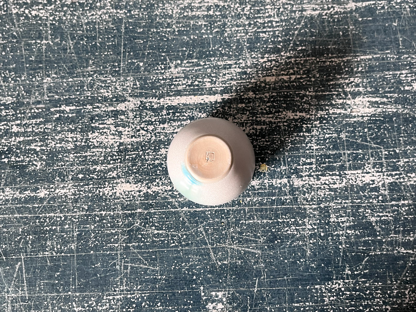 卵型蓋もの / 底面の亀裂