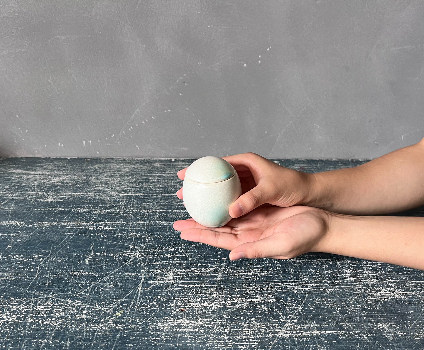 卵型蓋もの / 底面の亀裂