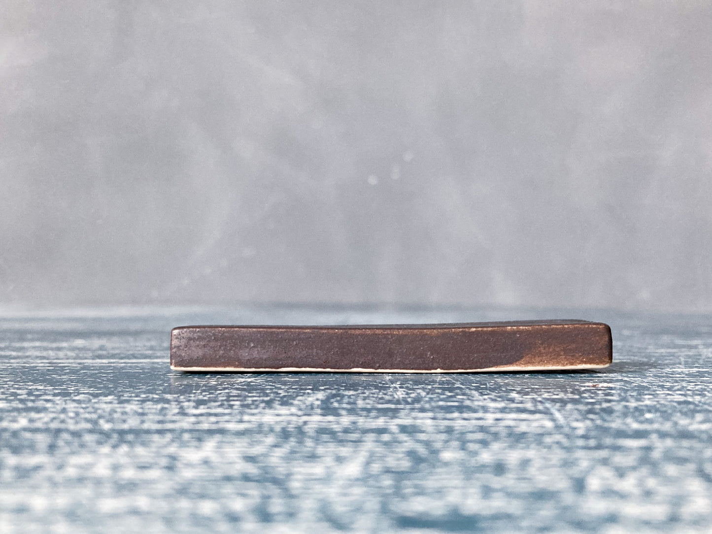 カトラリーレスト / ひずみ